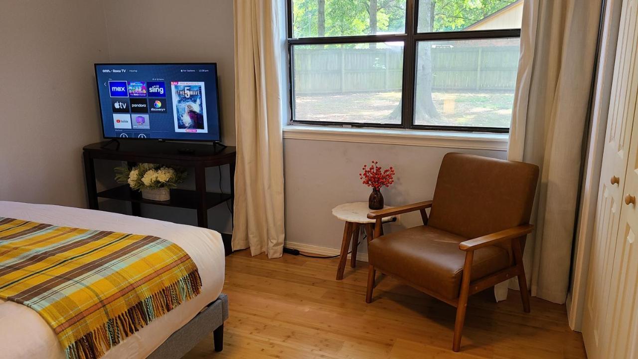 Centrally Located In Rogers And Bentonville! -Private Rooms Bagian luar foto
