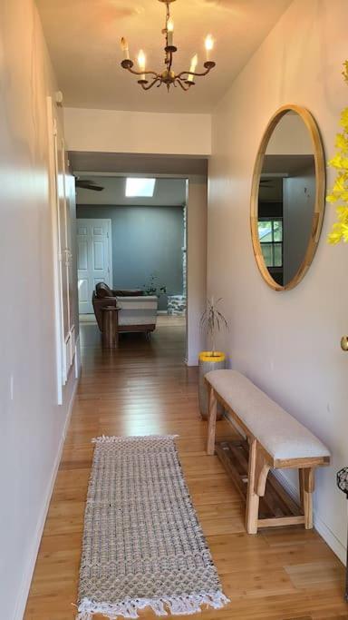Centrally Located In Rogers And Bentonville! -Private Rooms Bagian luar foto