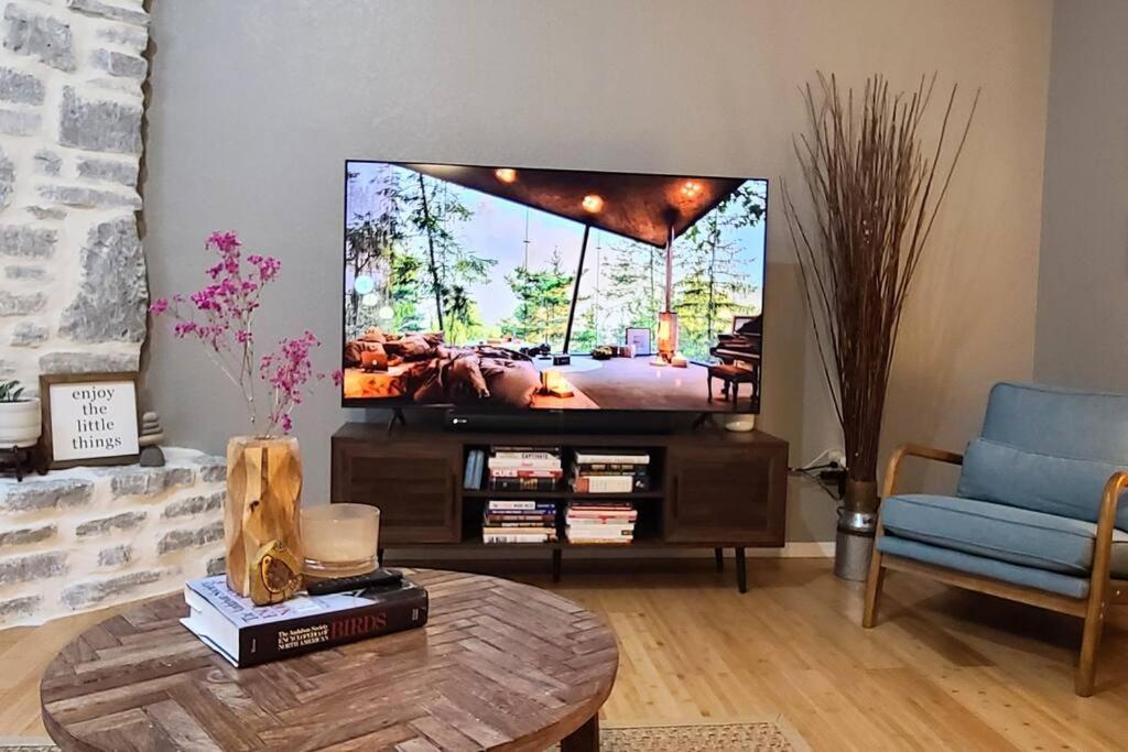 Centrally Located In Rogers And Bentonville! -Private Rooms Bagian luar foto