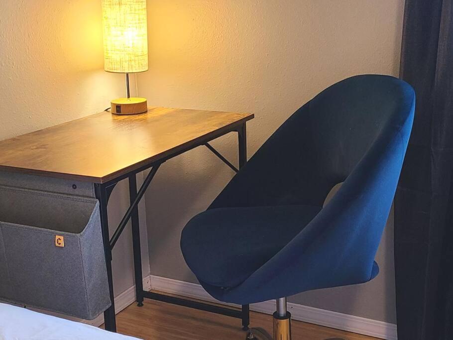 Centrally Located In Rogers And Bentonville! -Private Rooms Bagian luar foto